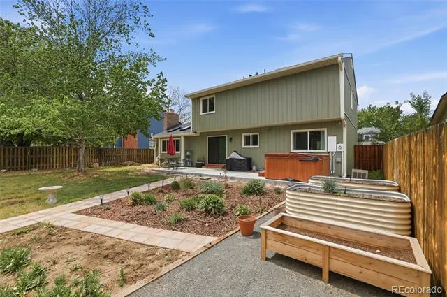 5716 S Lisbon Way Centennial, CO 80015