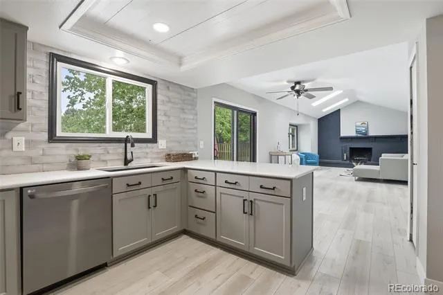 5716 S Lisbon Way Centennial, CO 80015