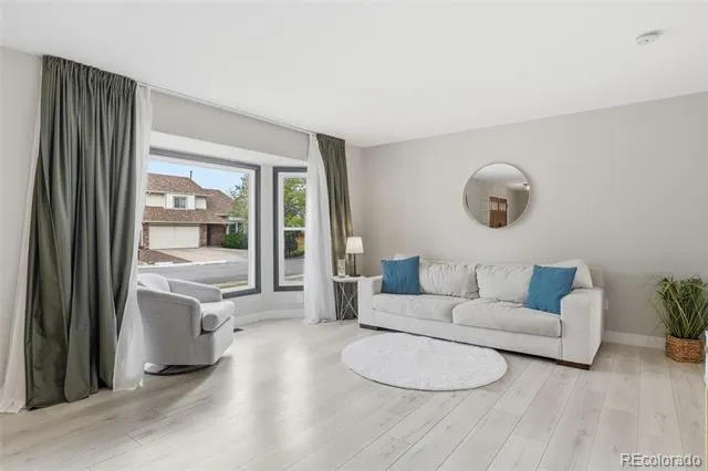 5716 S Lisbon Way Centennial, CO 80015