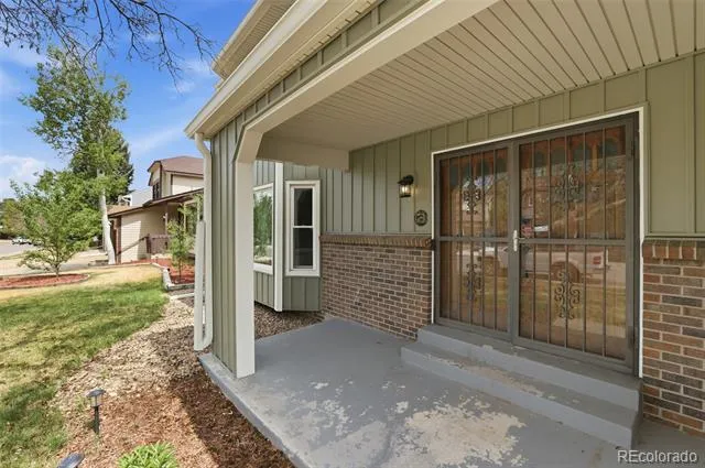 5716 S Lisbon Way Centennial, CO 80015