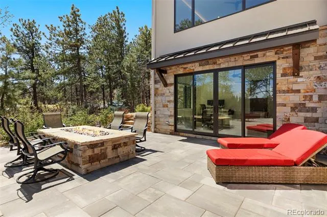 1685 Oakmoor Heights Colorado Springs, CO 80906