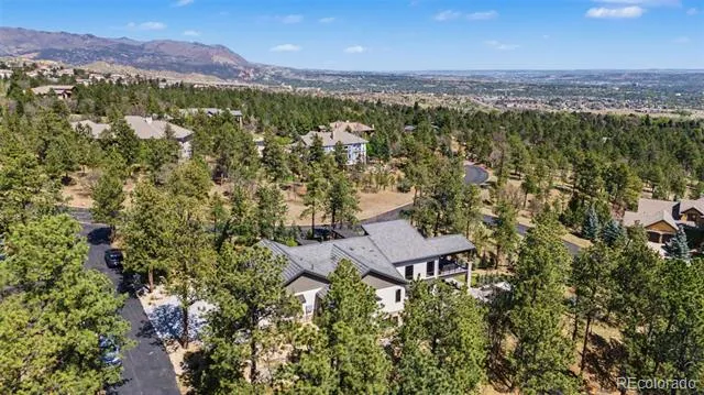 1685 Oakmoor Heights Colorado Springs, CO 80906