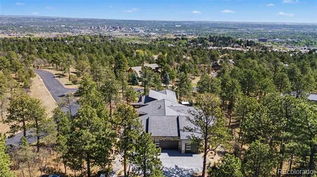 1685 Oakmoor Heights Colorado Springs, CO 80906