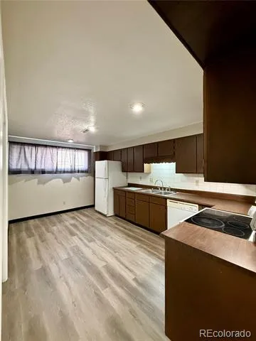 1183 Clinton Street Aurora, CO 80010