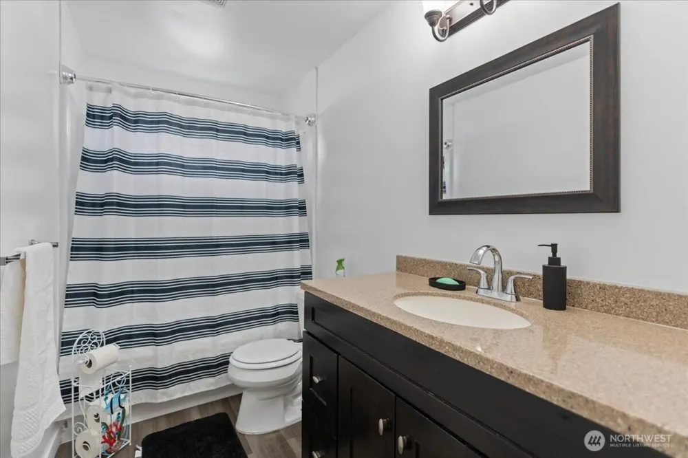 32825 17th Avenue SW Federal Way, WA 98023