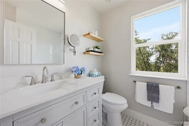 21879 E Davies Circle Aurora, CO 80016
