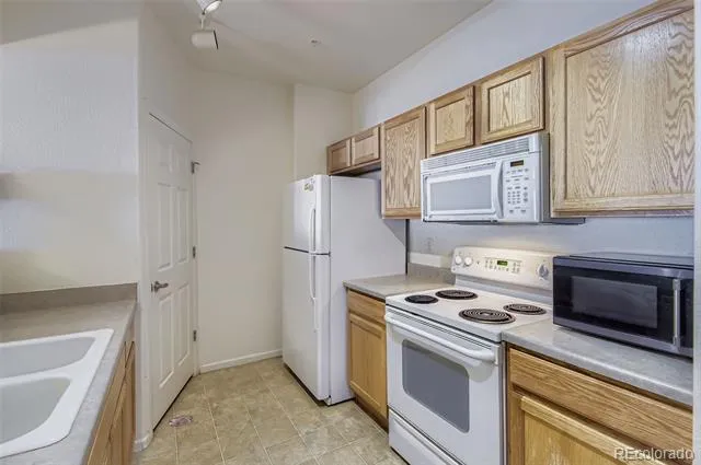 5255 Memphis Street #307 Denver, CO 80239