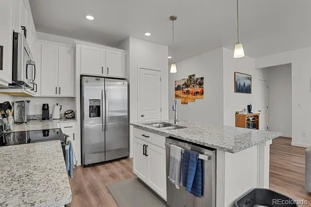 991 Horsetail Loop Elizabeth, CO 80107
