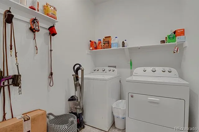 991 Horsetail Loop Elizabeth, CO 80107