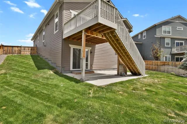 991 Horsetail Loop Elizabeth, CO 80107