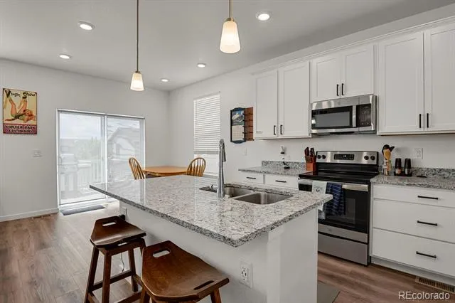 991 Horsetail Loop Elizabeth, CO 80107