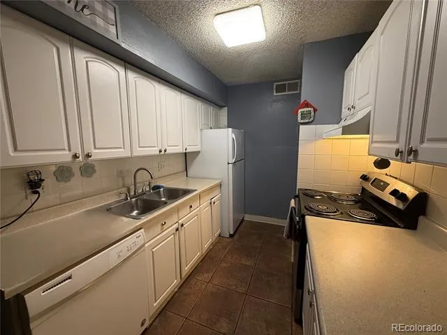 10211 Ura Lane #1-107 Thornton, CO 80260