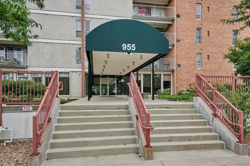 955 Eudora Street #808E Denver, CO 80220