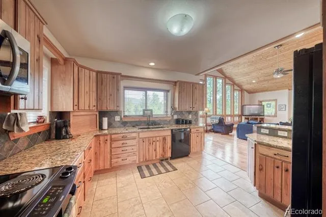 30800 West Ridge Buena Vista, CO 81211