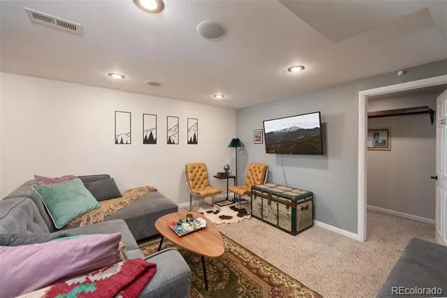 2105 Eagle View Drive Colorado Springs, CO 80909