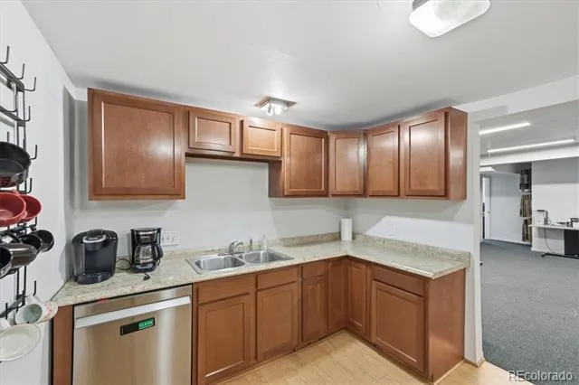 1050 S Quitman Street Denver, CO 80219