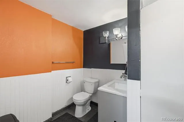 1050 S Quitman Street Denver, CO 80219