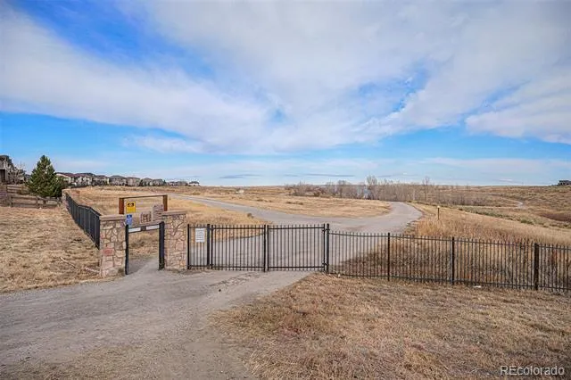 7338 S Yantley Way Aurora, CO 80016
