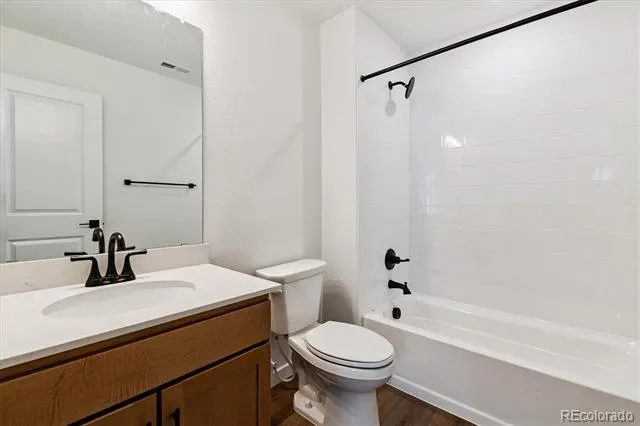 25010 E 42nd Avenue Aurora, CO 80019