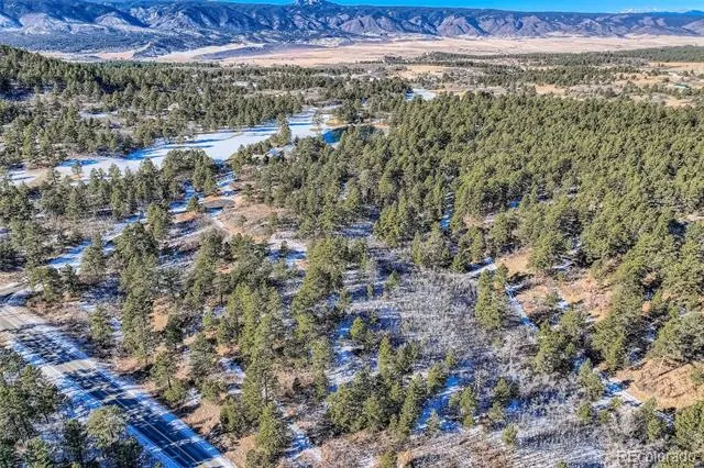 1371 Grayhawk Place Larkspur, CO 80118