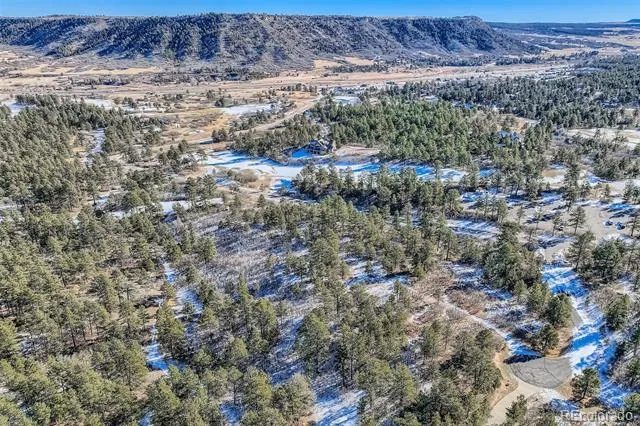 1371 Grayhawk Place Larkspur, CO 80118