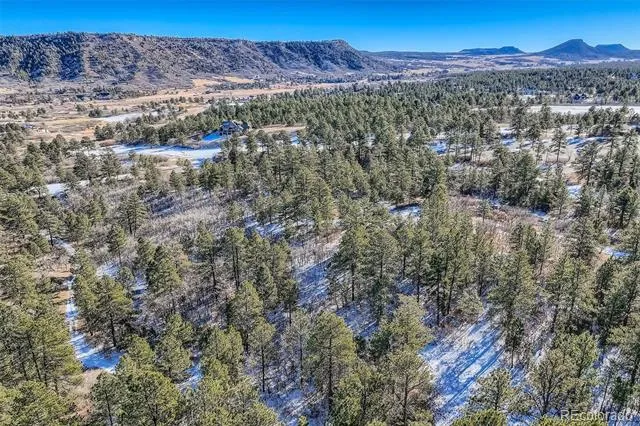 1371 Grayhawk Place Larkspur, CO 80118