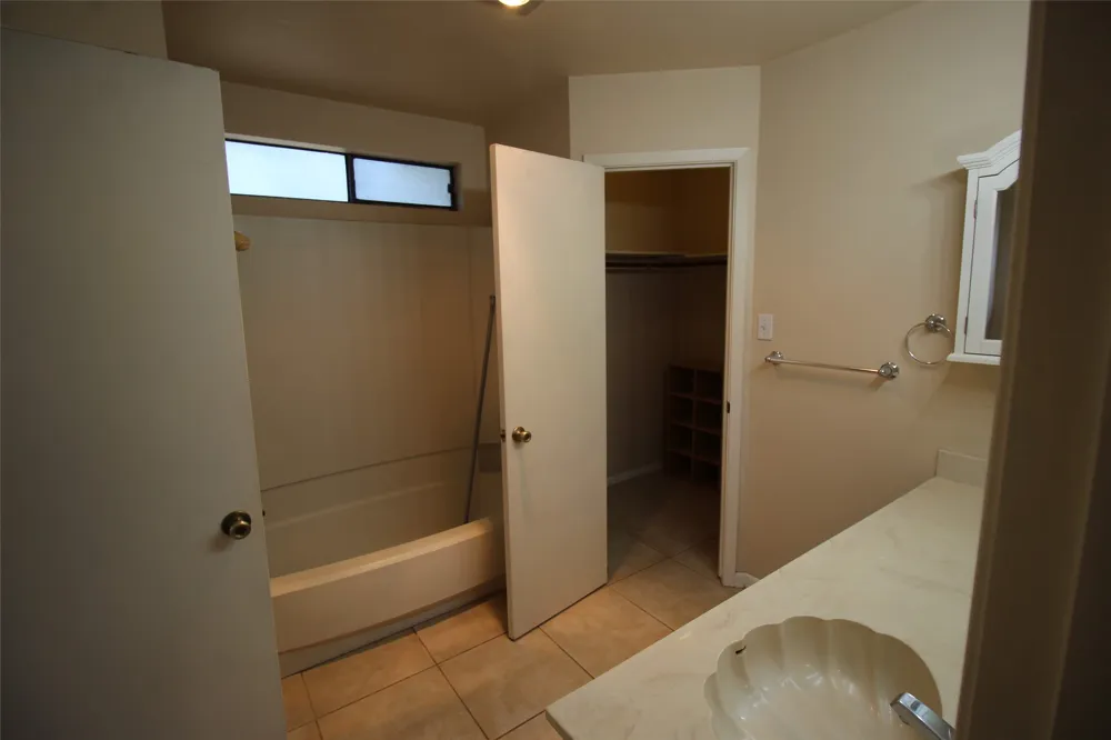5005 Cana Cove #A Austin, TX 78749