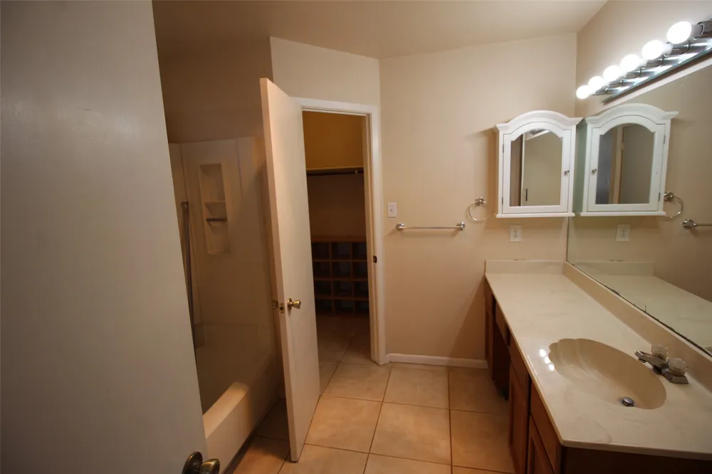 5005 Cana Cove #A Austin, TX 78749