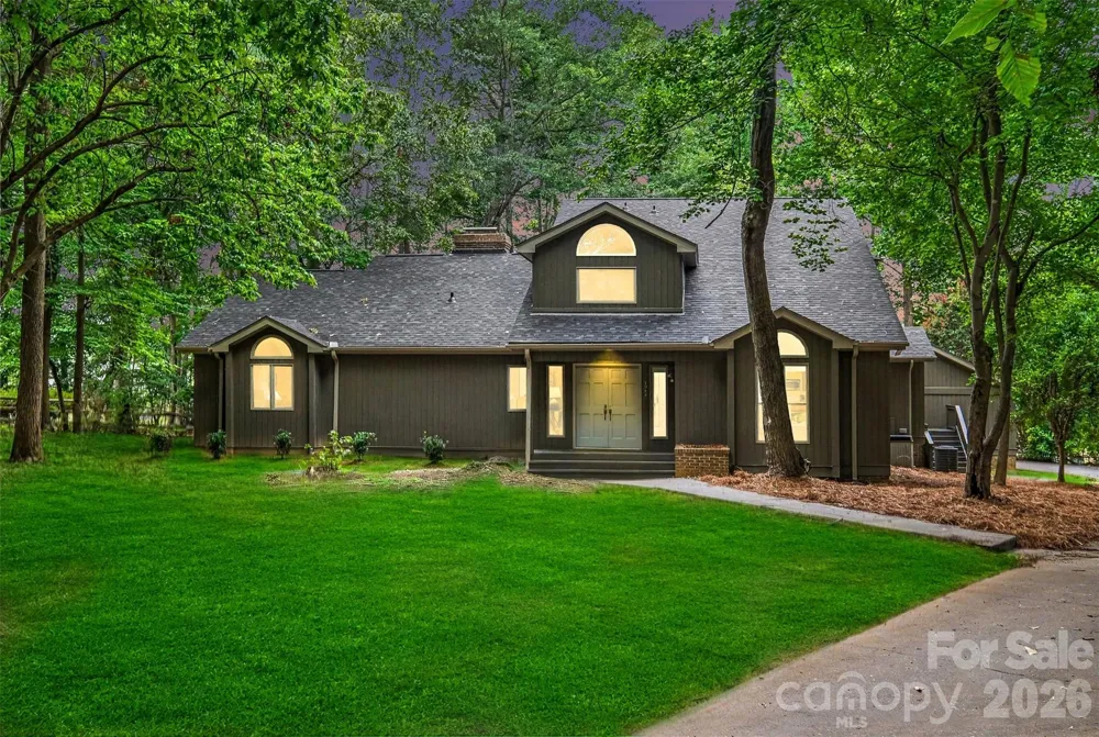 5042 Marci Lane Belmont, NC 28012