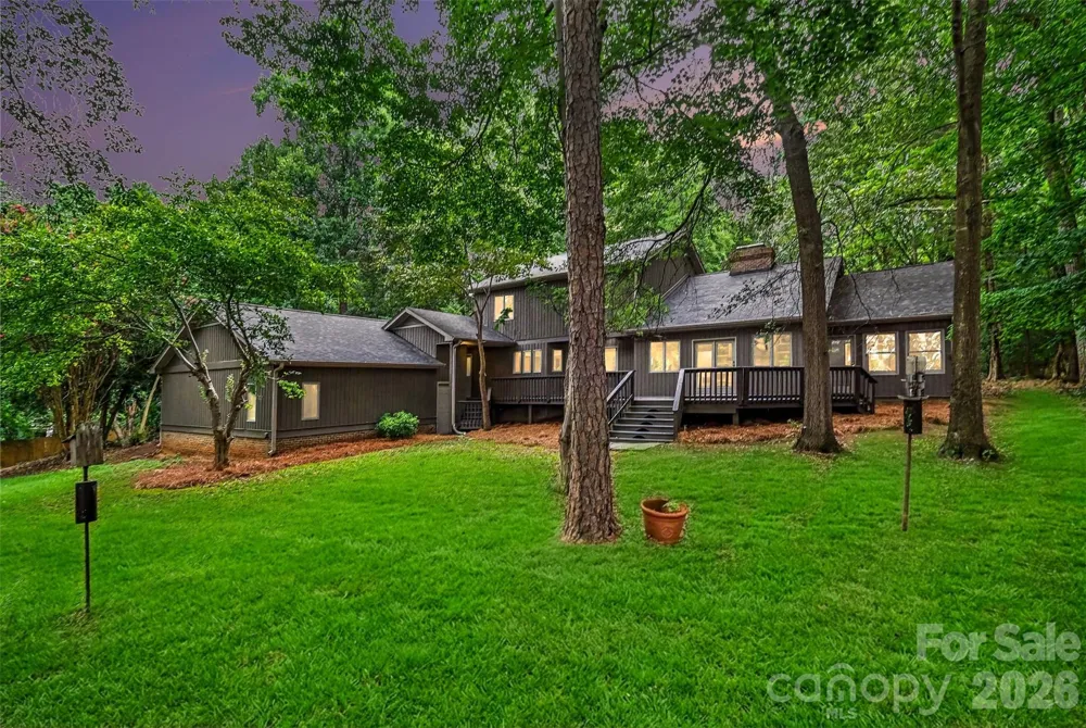5042 Marci Lane Belmont, NC 28012