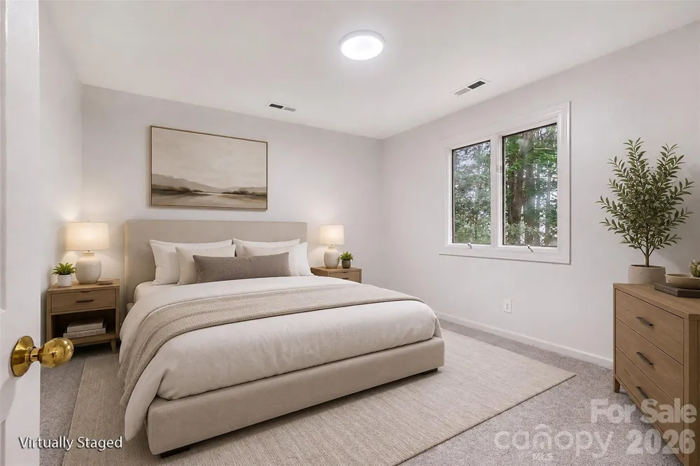 5042 Marci Lane Belmont, NC 28012