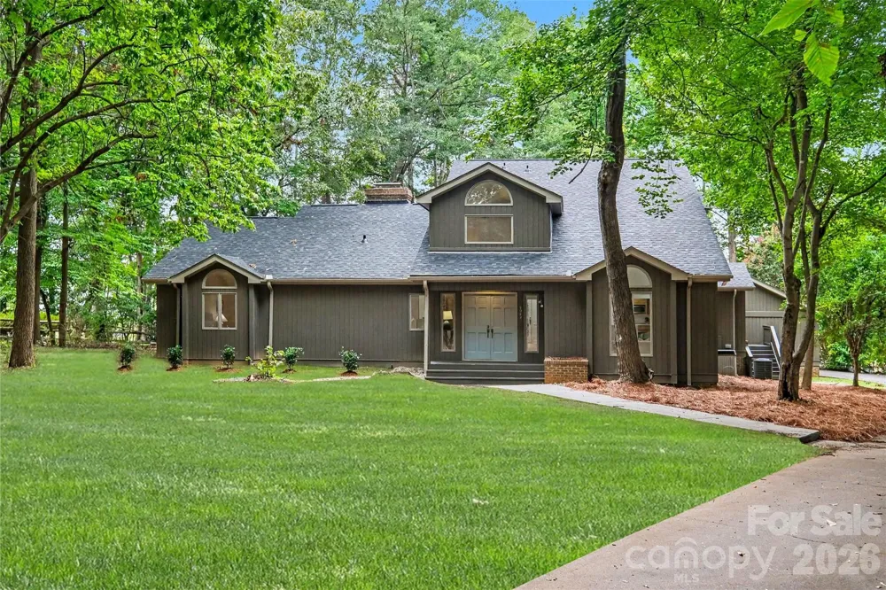 5042 Marci Lane Belmont, NC 28012