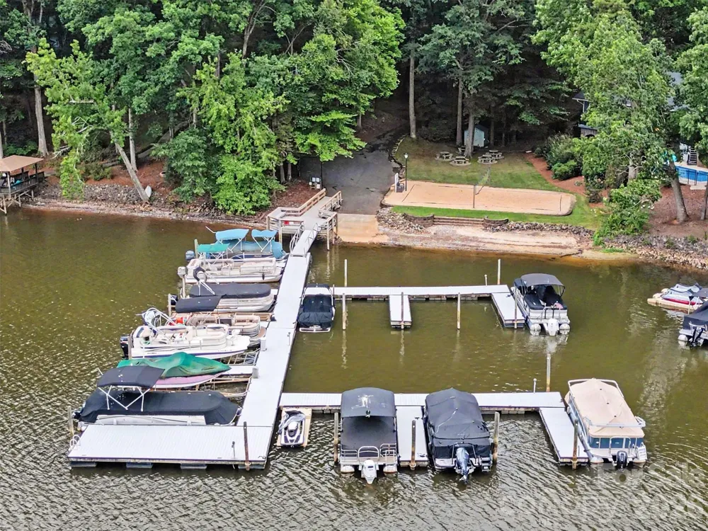 5042 Marci Lane Belmont, NC 28012