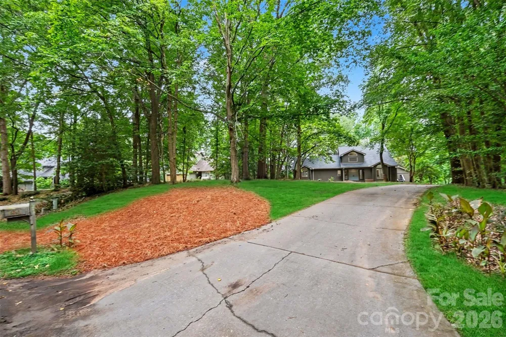 5042 Marci Lane Belmont, NC 28012
