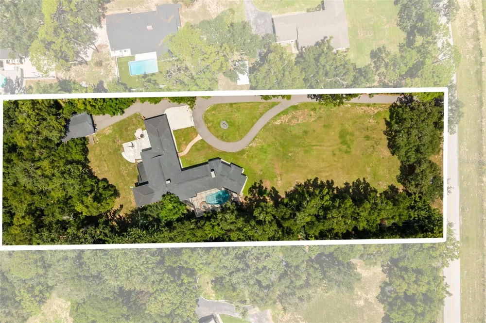 1602 COUNTRY CLUB ROAD Eustis, FL 32726