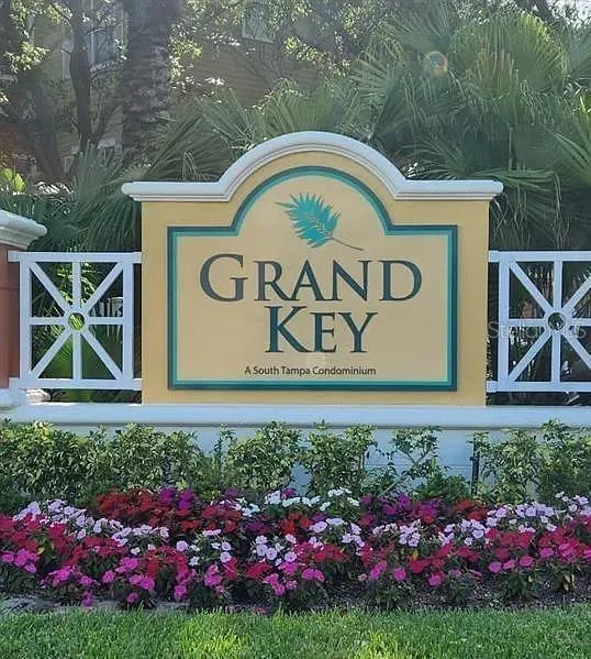 4207 S DALE MABRY HIGHWAY #1104 Tampa, FL 33611