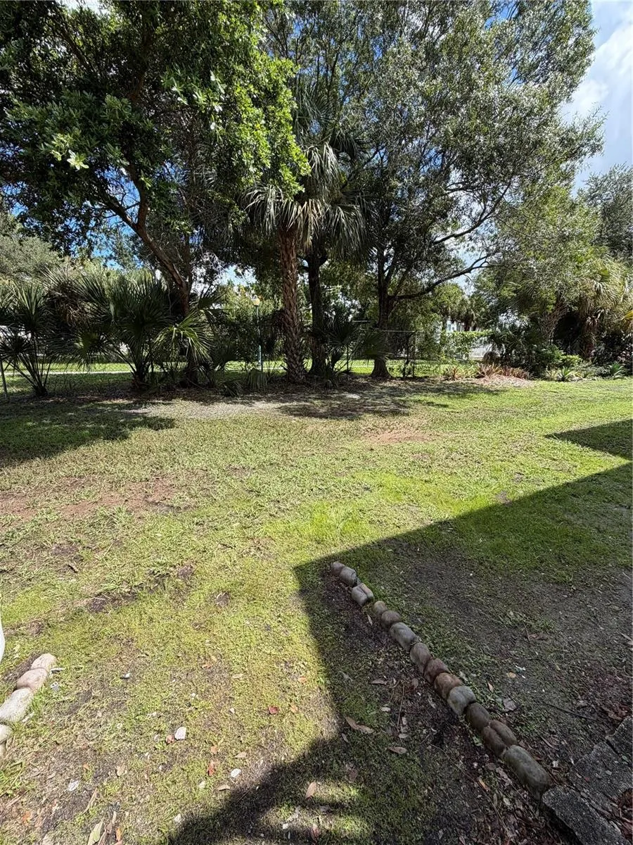 2617 PINE LAKE TERRACE #B Sarasota, FL 34237