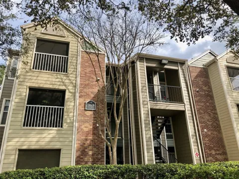 5028 PARK CENTRAL DRIVE #2127