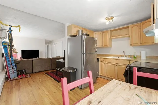 1063 Clarkson Street #8 Denver, CO 80218
