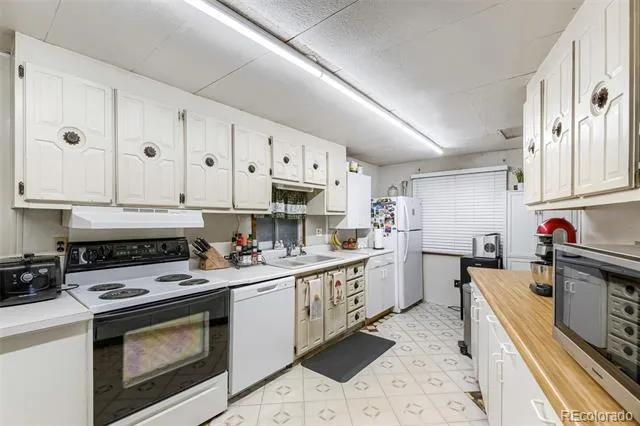 329 Glen Creighton Drive Dacono, CO 80514