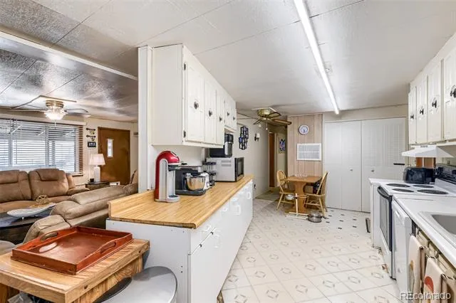 329 Glen Creighton Drive Dacono, CO 80514