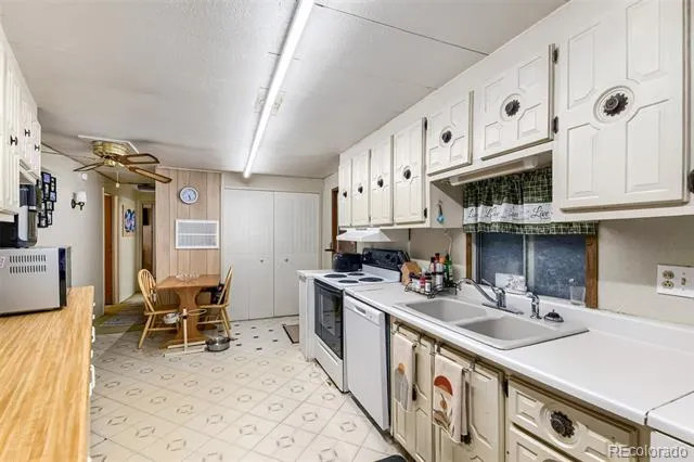 329 Glen Creighton Drive Dacono, CO 80514