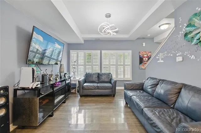 18619 E 50th Place Denver, CO 80249