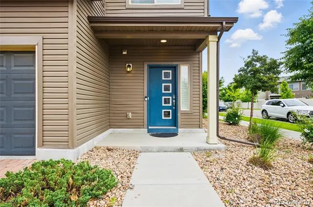 18619 E 50th Place Denver, CO 80249