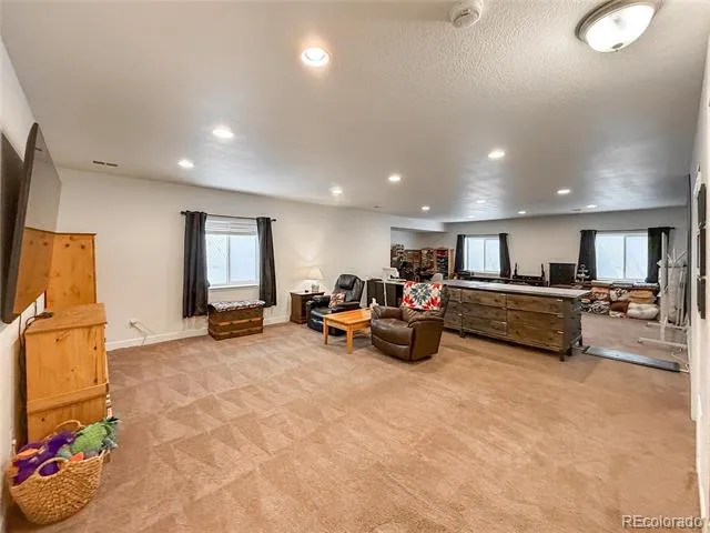 11472 Chambers Drive Commerce City, CO 80022
