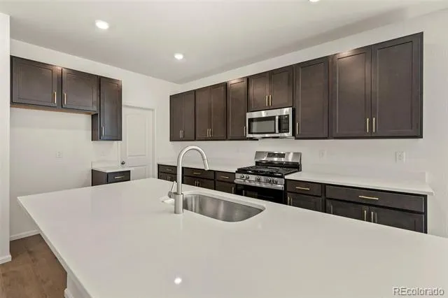 47378 Bluebell Avenue Bennett, CO 80102
