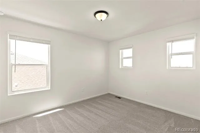 47378 Bluebell Avenue Bennett, CO 80102