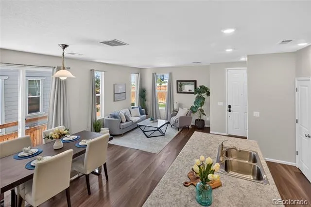 21719 E Quincy Circle Aurora, CO 80015