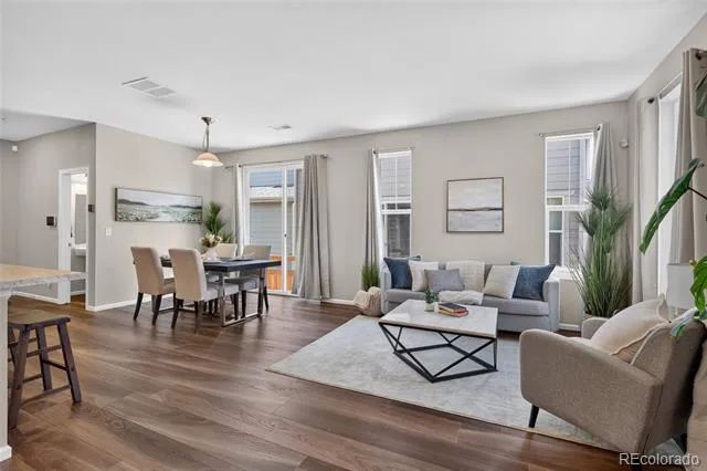 21719 E Quincy Circle Aurora, CO 80015