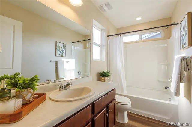 21719 E Quincy Circle Aurora, CO 80015